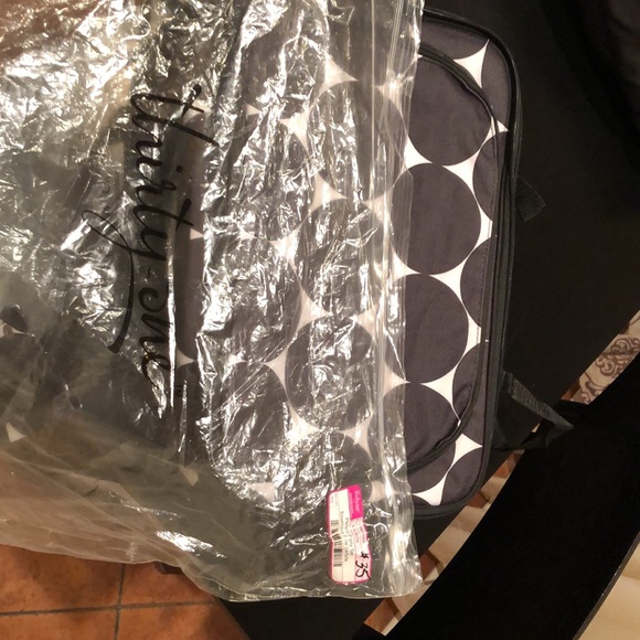 Thirty-One Perfect Part Set - Big Dot - Picture 9 of 10